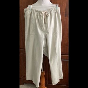 L.L.Bean Cotton Cropped Pants